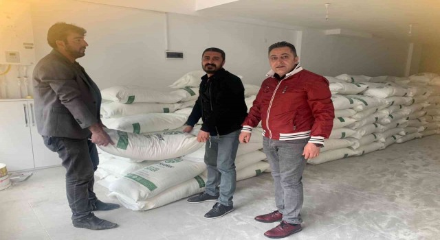 Vanda arıcılara 405 ton şeker dağıtımı