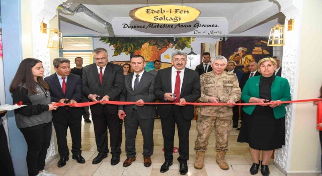 Vanda ‘kütüphane ve edebiyat sokağı açılışı