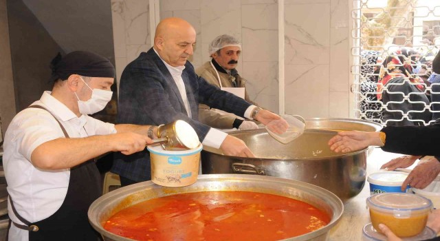 Vasiyetle başlayan iftar yemeği 32nci yılında