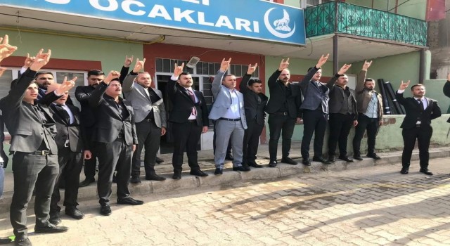 Yahyalı Ülkü Ocaklarında bayrak değişimi