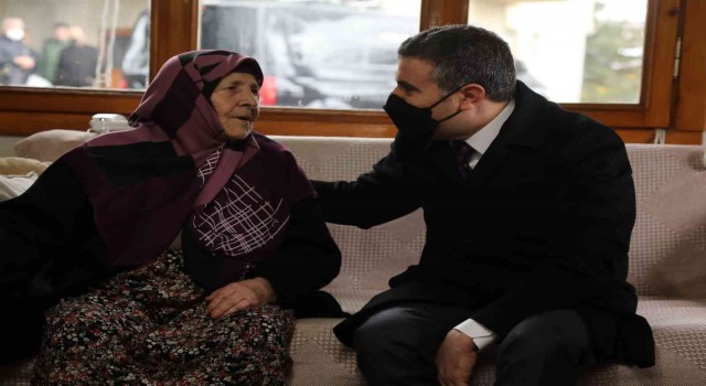 Yaşlı kadın, sağlık merkezi ve Kuran kursu yapılması için arsasını bağışladı