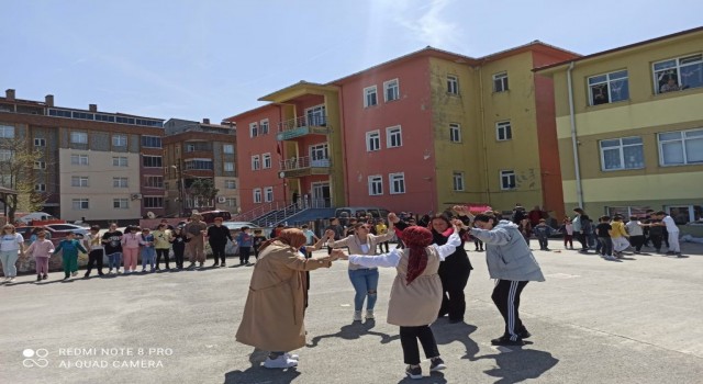 Yeni Nesil, Geleneksel Çocuk Oyunlarını Öğreniyor