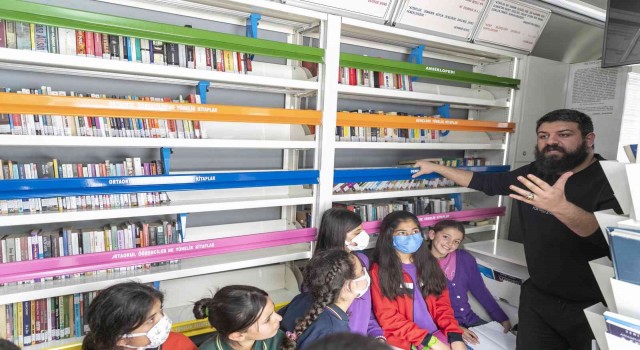 Yenice Kurs Merkezindeki öğrenciler Kitobüsle tanıştı