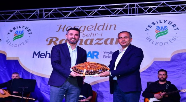 Yeşilyurtta Ramazan ayı geceleri dolu dolu geçiyor