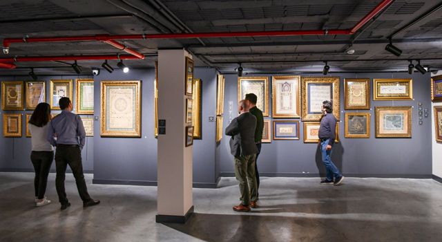 Yıldız Holding, yeni sergi salonunu ‘Konuşan Yazılar’ sergisi ile açtı