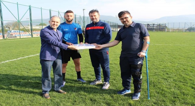 Yılmaz ve Yazıcıdan Düzcespora moral ziyareti