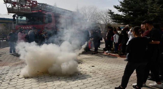 Yüksekokulda nefes kesen tatbikat