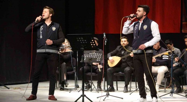 Yüksekova polisinden muhteşem konser