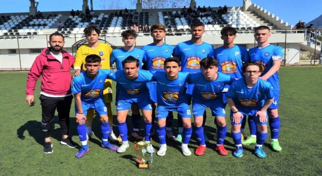 Yunusemrenin U16 takımı final biletini aldı