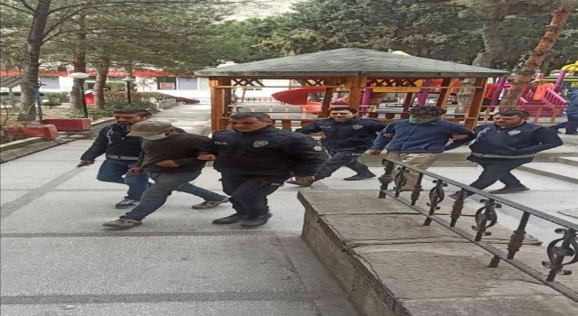Yusufeli yeni yerleşim yerindeki kabloları çalan hırsızlar yakalandı