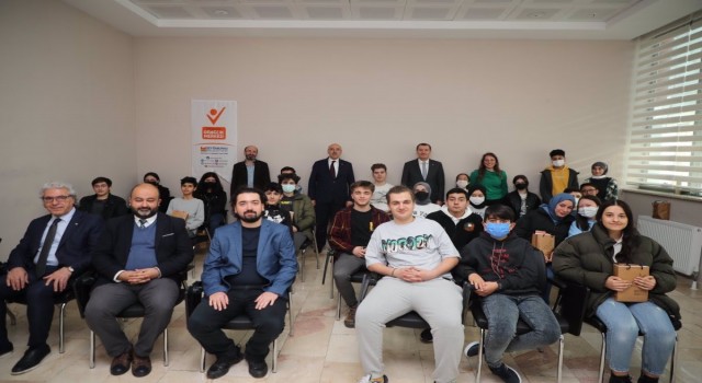 ZEYGEM Bilişim Teknolojileri Akademisine rektör ve dekanlardan ziyaret