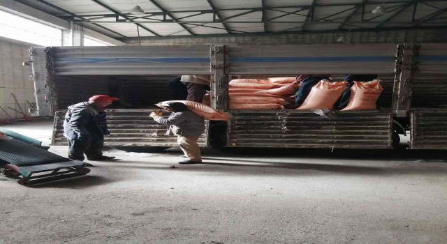 Ziraat odası, çiftçiye uygun fiyattan gübre temin etti