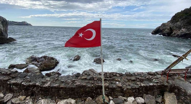 Zonguldakta şiddetli rüzgar