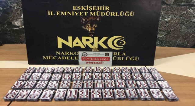3 bin 136 uyuşturucu hap Eskişehire girmeden ele geçirildi