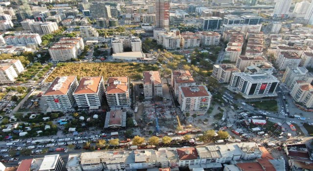 36 kişiye mezar olan apartmanın davasında sanık sayısı 13e yükseldi