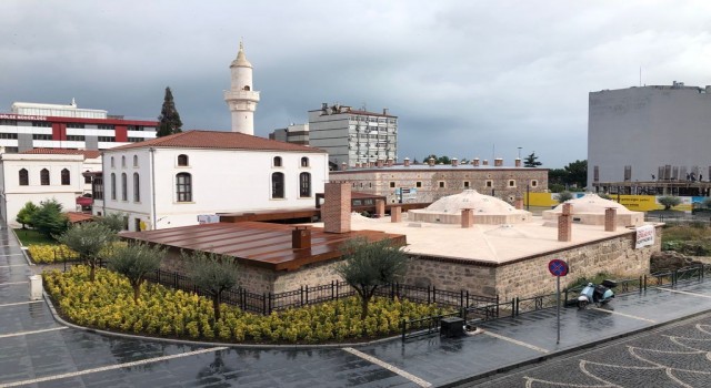 64 eser ayağa kaldırıldı