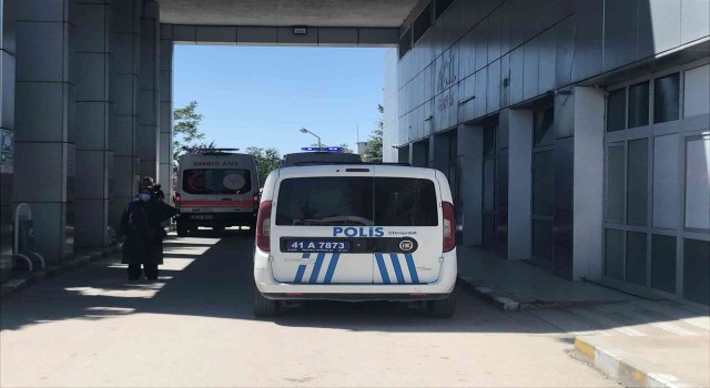 7 yaşında çocuk, ensesine isabet eden yorgun mermiyle yaralandı