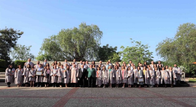 84 akademisyen için ‘gurur töreni