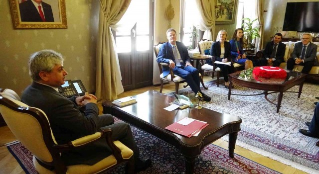 AB Türkiye Delegasyonu Başkanı Büyükelçi Landrut, Vali Doğanı ziyaret etti