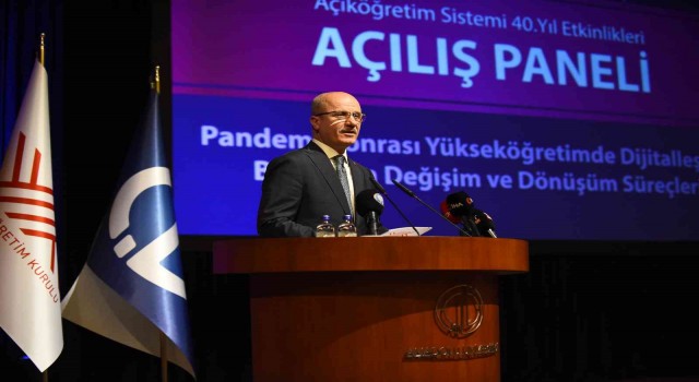 Açıköğretim Sisteminin 40ıncı yıl etkinlikleri YÖK Başkanı Özvarın katılımıyla başladı