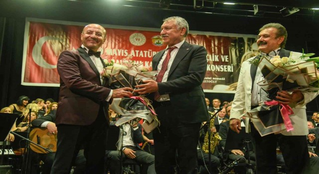Adanada Kardeş Koroları Konseri düzenlendi