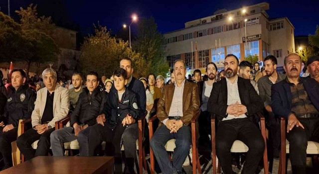 Adilcevazda Efeler Ligine yükselme kutlaması