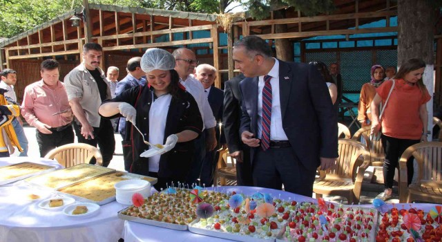 Adıyamanın yöresel yemekleri görücüye çıktı