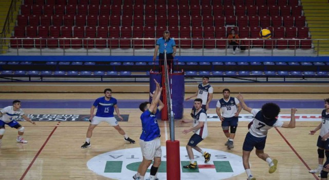 Afyonkarahisarda Voleybol Genç Erkekler Play Off müsabakaları sona erdi