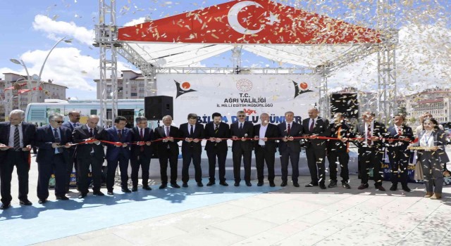 Ağrıda Bilim Dolu Günler, Bilim Şenliği” coşkusu