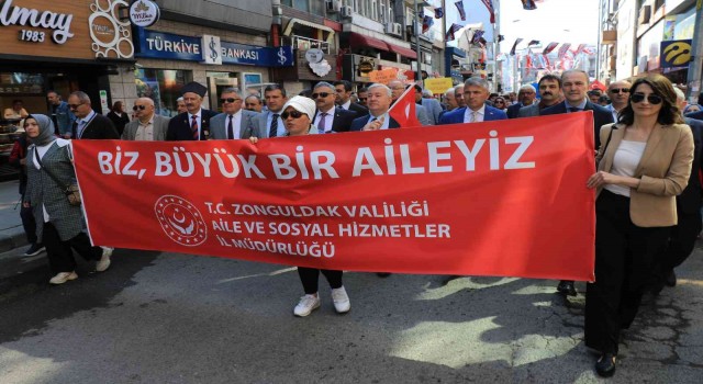 Aile haftasında dikkat çekmek için yürüdüler