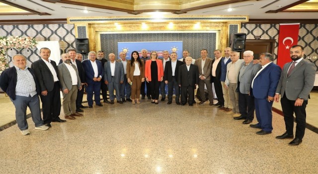 AK Parti İzmirde dünden bugüne vefa toplantıları sürüyor