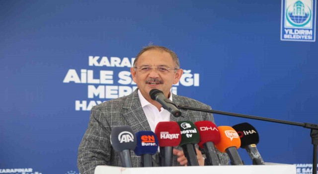 AK Partili Özhaseki: Kasabaları idare edemeyecek adamlar, cumhurbaşkanı adayıyım diye tafra satıp geziyorlar