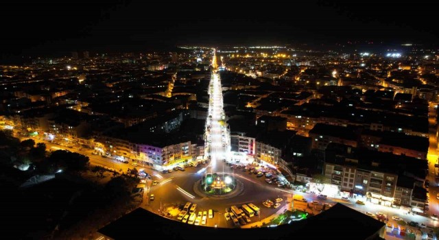 Akhisarı büyükşehir güzelleştiriyor
