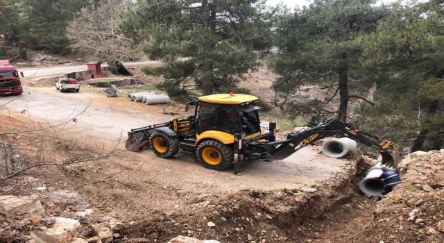Aksekide büz çalışması