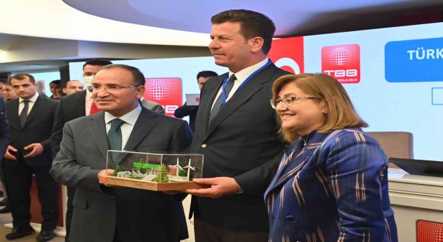 Akyazı Belediyesinde ‘Yeşil Şehir ödülü