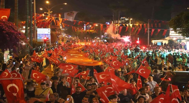 Alanyada binlerce kişi 19 Mayısı coşkuyla kutladı
