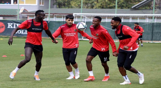 Alanyasporda Adana Demirspor hazırlıkları
