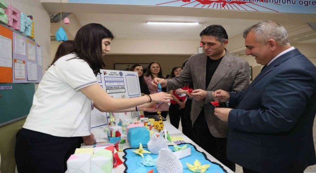 Aliağa Alp Oğuz Anadolu Lisesinde Bilim Şenliği düzenlendi