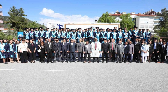 ALKÜ Akseki MYOda mezuniyet heyecanı
