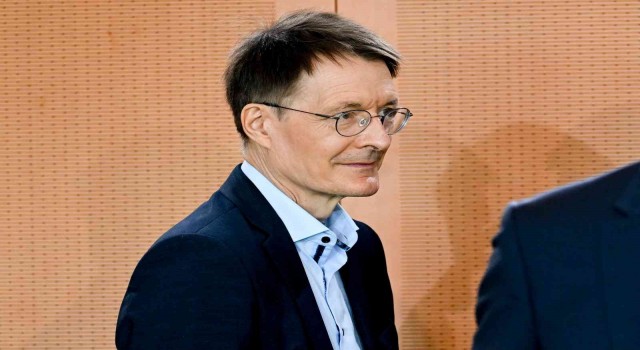 Almanya, 1 Hazirandan itibaren ülkeye girişlerde 3G kuralını askıya alacak