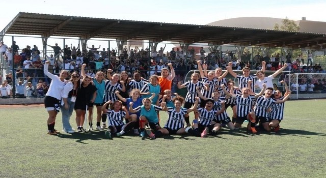 Altay Kadın Futbol Takımı, Süper Ligde kaldı