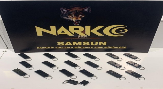 Anahtarlık şeklinde 19 adet suikast tabancası ele geçirildi