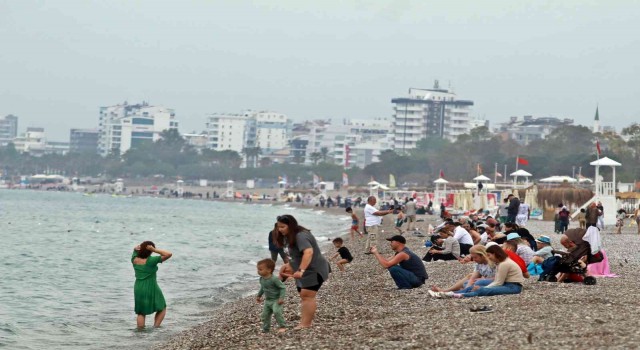 Antalyada bayram tatili bereketi: Doluluk oranı yüzde 80e ulaştı