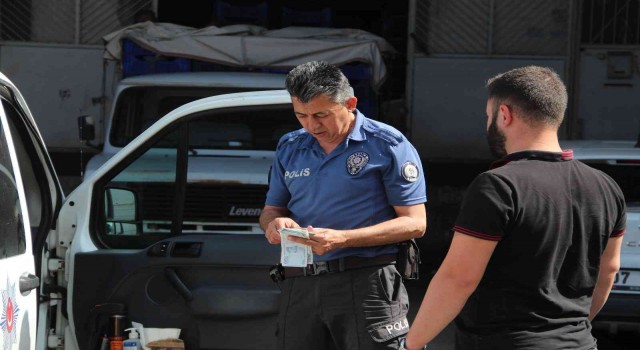 Antalyada genç çiftçiden anlamlı davranış