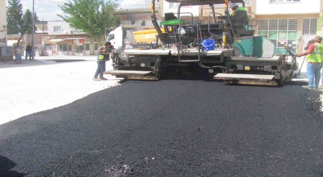 Arabanda asfalt çalışmaları başladı