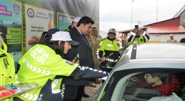 Ardahanda Yayalar İçin 5 Adımda Güvenli Trafik uygulaması yapıldı