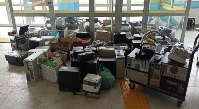 Atık durumdaki elektronik eşyalar eğitime kazandırılıyor