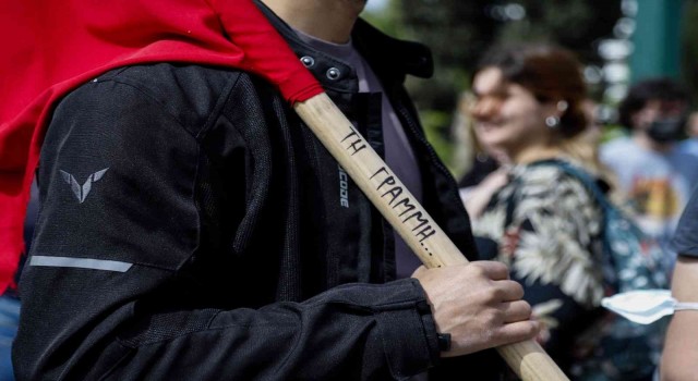 Atinada halk İşçi Bayramı için sokaklara indi
