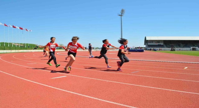 Atletizmin yıldızları Denizlide piste çıkacak