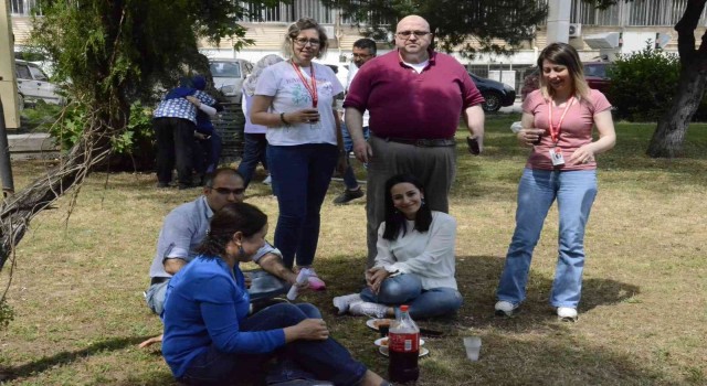 Aydın Atatürk Devlet Hastanesinde piknik havasında kutlama
